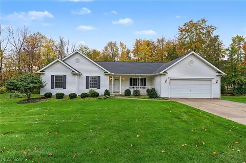 2650 Lacolline Dr, Stow, OH 44224
