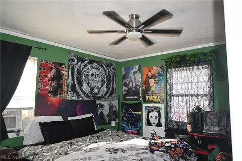 Bedroom - 1025 Thayer Ave, Ashtabula, OH 44004 photo 1 of 3