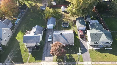 View/Area - 1025 Thayer Ave, Ashtabula, OH 44004 photo 2 of 3