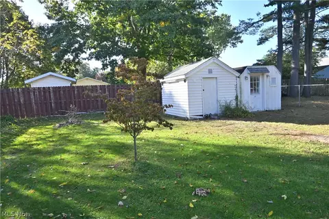 Exterior - 1025 Thayer Ave, Ashtabula, OH 44004 photo 4 of 5