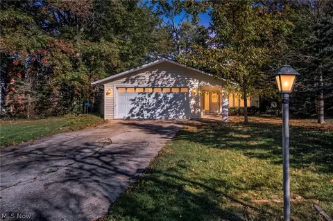 33866 Gail Dr, North Ridgeville, OH 44039