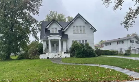 200 Bryden Rd, Steubenville, OH 43953