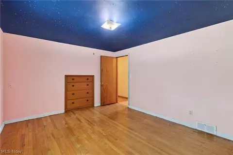 Bedroom - 2115 Algonquin, Euclid, OH 44117 photo 10 of 13