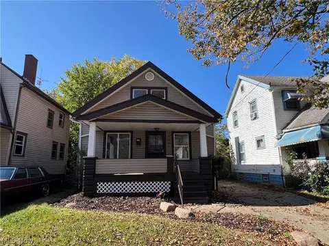 3684 E 105th St, Cleveland, OH 44105