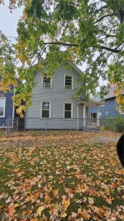 3307 Hancock Ave, Cleveland, OH 44113