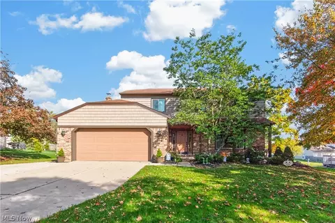 3080 Stoney Creek Dr, North Royalton, OH 44133