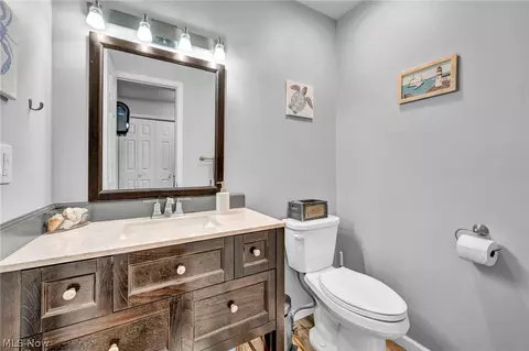 Bath - 2185 Evergreen Rd, North Perry, OH 44081 photo 1 of 3