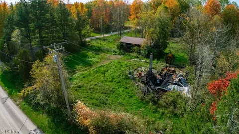 4485 Middle Rd, Conneaut, OH 44030 photo 9