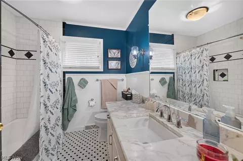 Bath - 408 E 18th St, Dover, OH 44622 photo 1 of 1