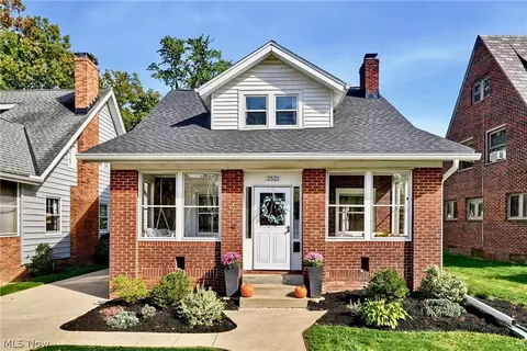 2521 Berk St, Cuyahoga Falls, OH 44221