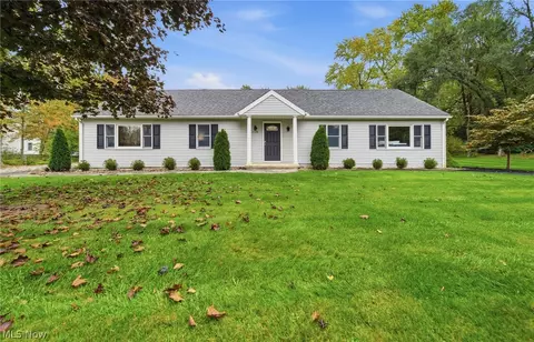 7179 Darrow Rd, Hudson, OH 44236