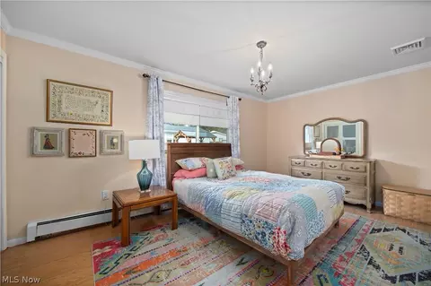 Bedroom - 207 Cincinnati Ave, Huron, OH 44839 photo 3 of 4