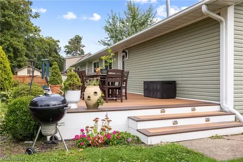 Exterior - 207 Cincinnati Ave, Huron, OH 44839 photo 7 of 8