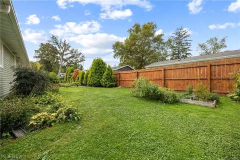 Exterior - 207 Cincinnati Ave, Huron, OH 44839 photo 4 of 8