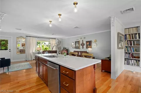 Kitchen - 207 Cincinnati Ave, Huron, OH 44839 photo 3 of 4