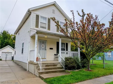3093 Otokar Ave, Cleveland, OH 44127