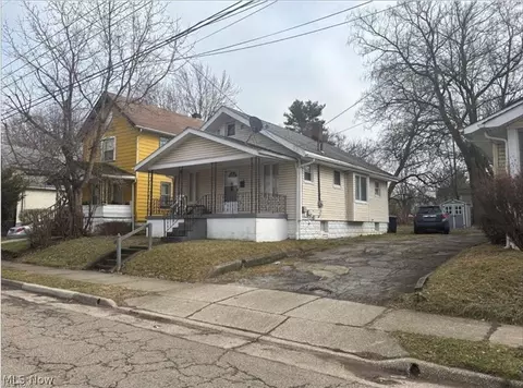 1214 Mckinley Ave, Akron, OH 44306