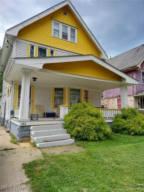 488 E 120th St, Cleveland, OH 44108