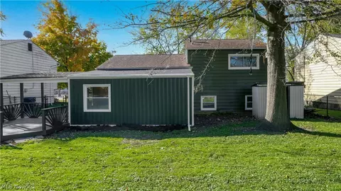 Exterior - 9008 Wilverne Dr, Windham, OH 44288 photo 7 of 8
