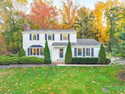 8327 Crystal Creek Rd, Northfield, OH 44067