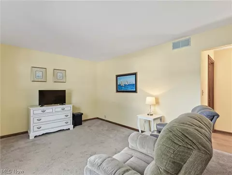 Living - 322 Rivermoor Dr, Mogadore, OH 44260 photo 1 of 4