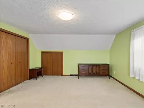Bedroom - 322 Rivermoor Dr, Mogadore, OH 44260 photo 3 of 7