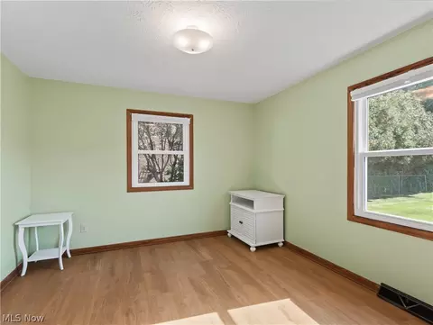 Bedroom - 322 Rivermoor Dr, Mogadore, OH 44260 photo 1 of 7