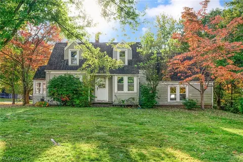 80 Cemetery St, Apple Creek, OH 44606