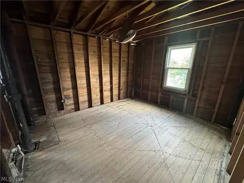 Bedroom - 1341 Long Ave, Lorain, OH 44052 photo 3 of 3