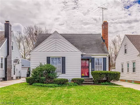 15606 Scottsdale Blvd, Shaker Heights, OH 44120