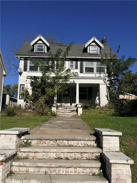 1645 Cumberland Rd, Cleveland Heights, OH 44118