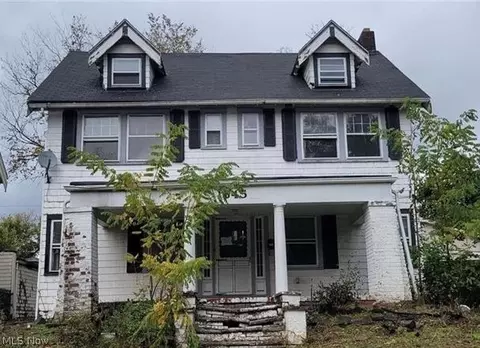 1645 Cumberland Rd, Cleveland Heights, OH 44118