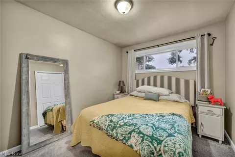 Bedroom - 653 Lucille Dr, Elyria, OH 44035 photo 1 of 6