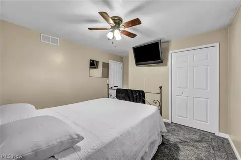 Bedroom - 653 Lucille Dr, Elyria, OH 44035 photo 6 of 6