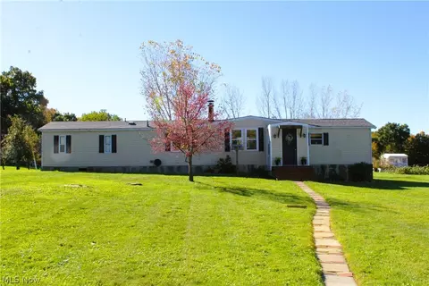 13654 Township Road 473, Lakeville, OH 44638
