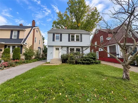 3867 Northampton Rd, Cleveland Heights, OH 44121
