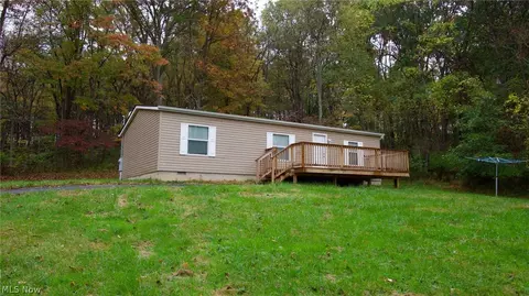 17557 Mckee Hill Rd, Frazeysburg, OH 43822