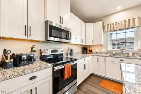 Kitchen - 317 Garfield Dr, Lagrange, OH 44050 photo 4 of 5