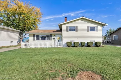 14810 Holland Rd, Brook Park, OH 44142