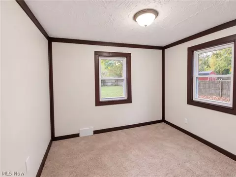 Bedroom - 3843 Globe Ave, Lorain, OH 44055 photo 7 of 8
