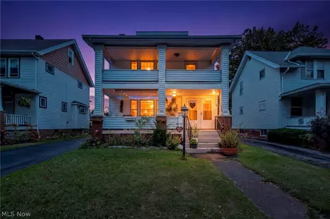 2076 Wascana Ave, Lakewood, OH 44107