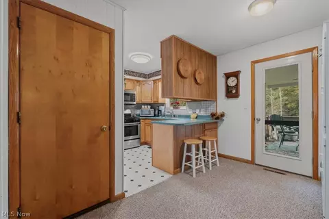 Entry Way - 81 Pinecrest Dr, Washington, WV 26181 photo 4 of 4