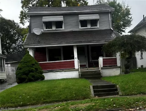 3623 Powers Way, Youngstown, OH 44502