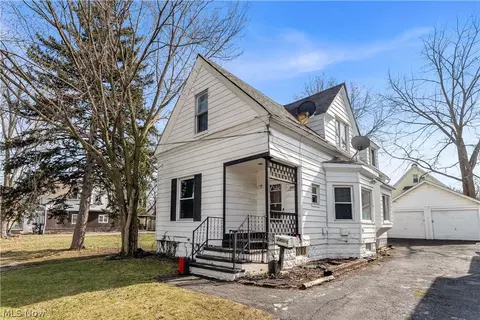 3401 Roanoke Ave, Cleveland, OH 44109