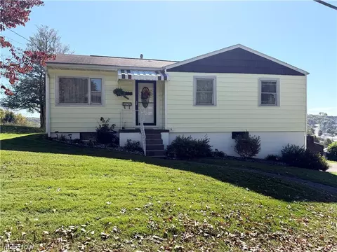 1903 Highland Pl, Parkersburg, WV 26101