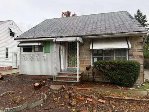3989 Jo Ann Dr, Cleveland, OH 44122