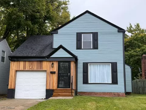 3957 Strandhill Rd, Cleveland, OH 44128