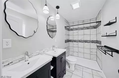 Bath - 3585 Jefferson Rd, Ashtabula, OH 44004 photo 1 of 3