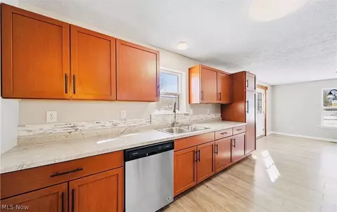 Kitchen - 3585 Jefferson Rd, Ashtabula, OH 44004 photo 1 of 1