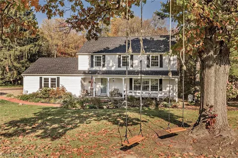 63 Kenton Rd, Chagrin Falls, OH 44022